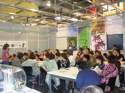 El Instituto Balseiro estuvo presente en la Feria del Libro